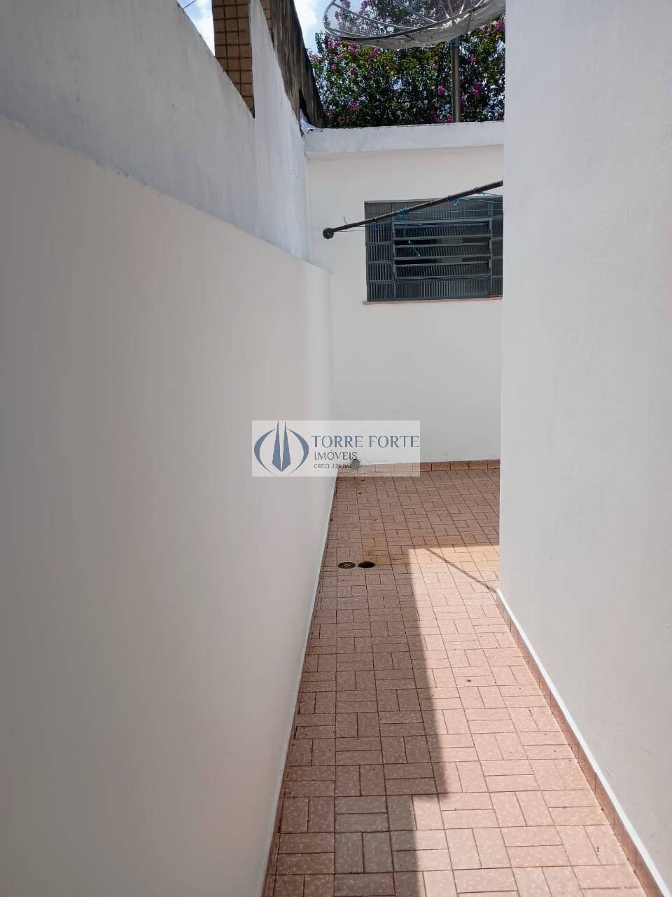 Casa à venda com 3 quartos, 161m² - Foto 11