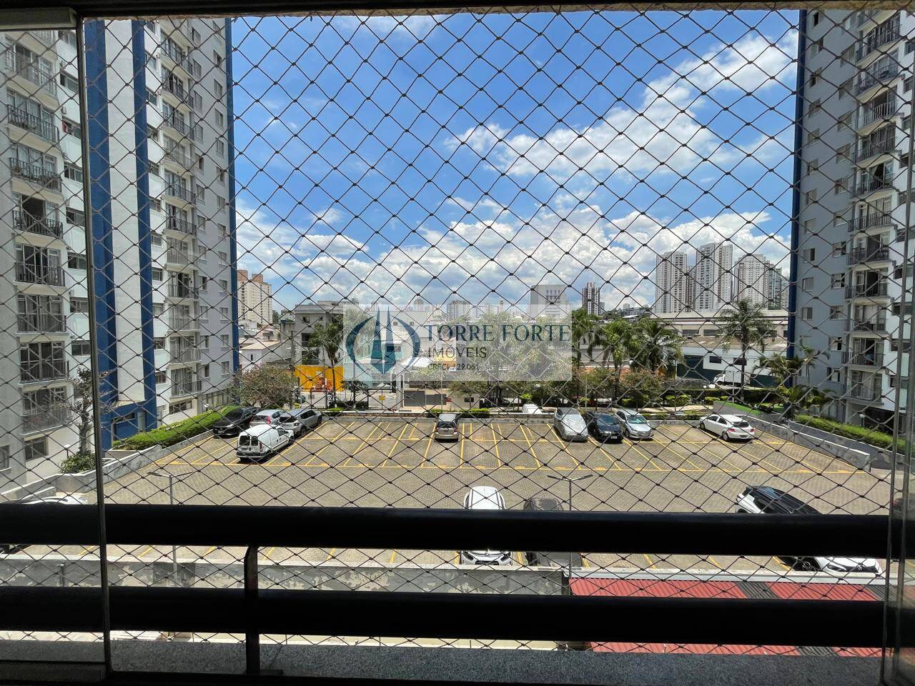 Apartamento à venda com 2 quartos, 77m² - Foto 5