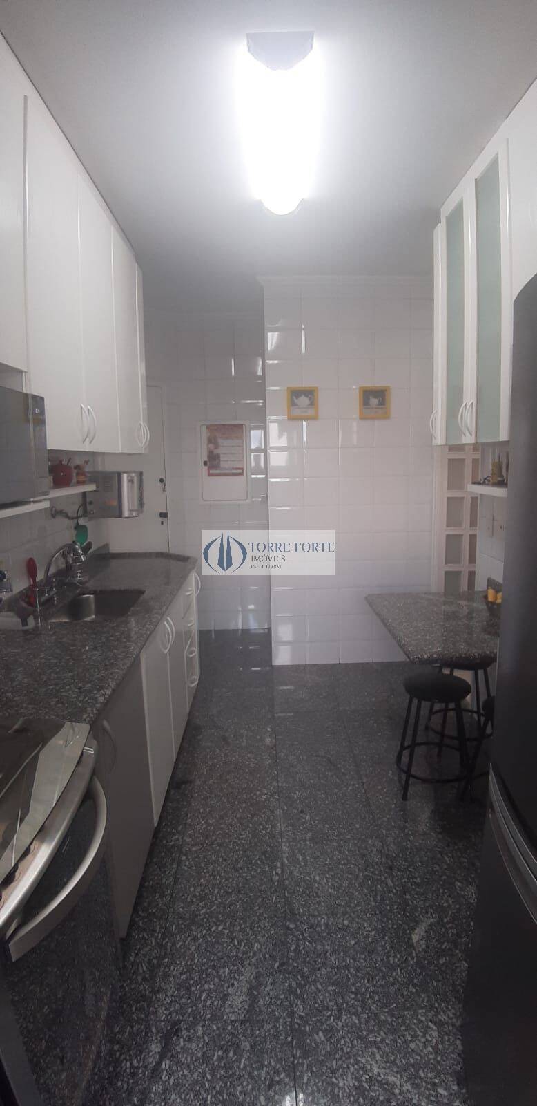 Apartamento à venda e aluguel com 3 quartos, 98m² - Foto 11