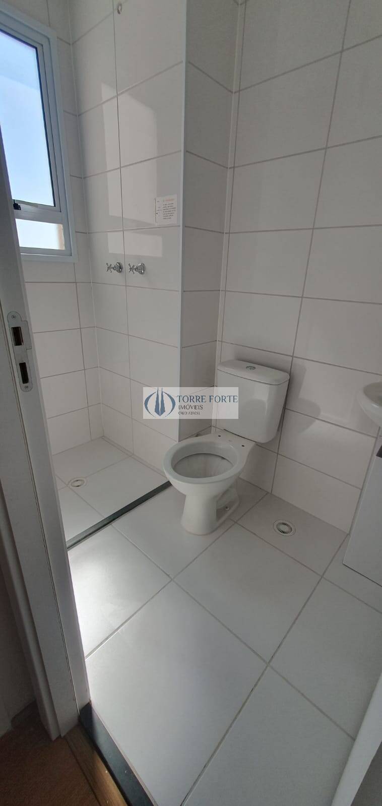 Apartamento à venda com 2 quartos, 41m² - Foto 2