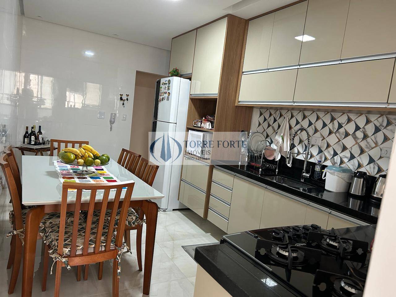 Apartamento à venda com 2 quartos, 106m² - Foto 10