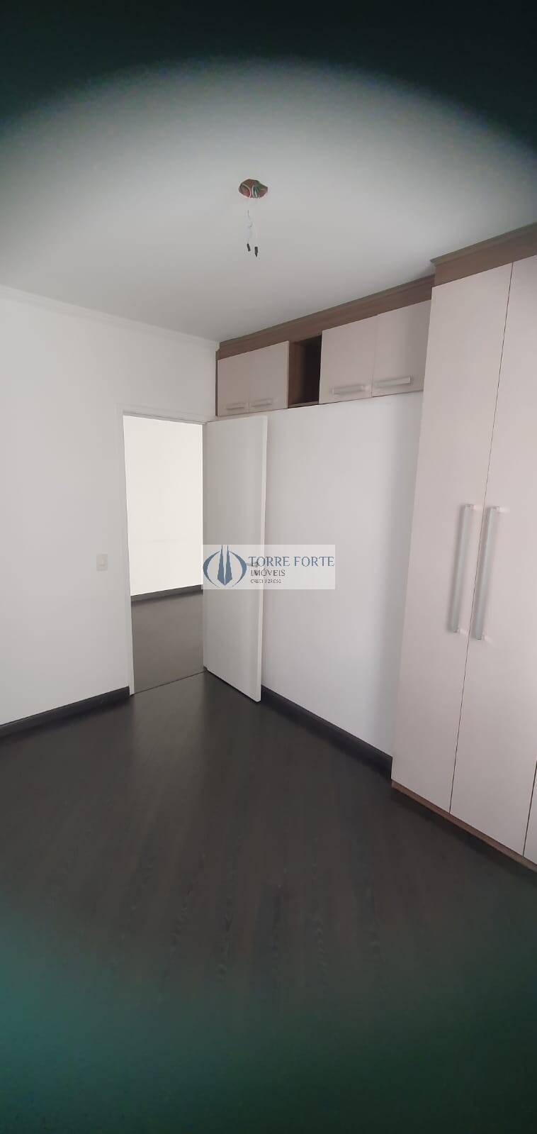 Apartamento à venda com 2 quartos, 60m² - Foto 5