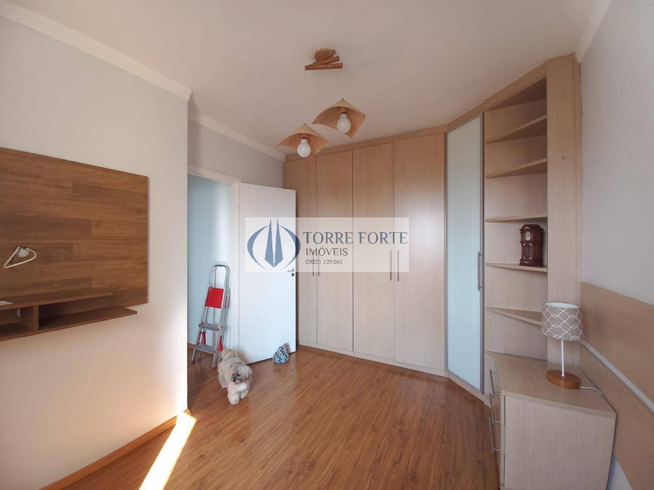 Apartamento à venda com 2 quartos, 60m² - Foto 2