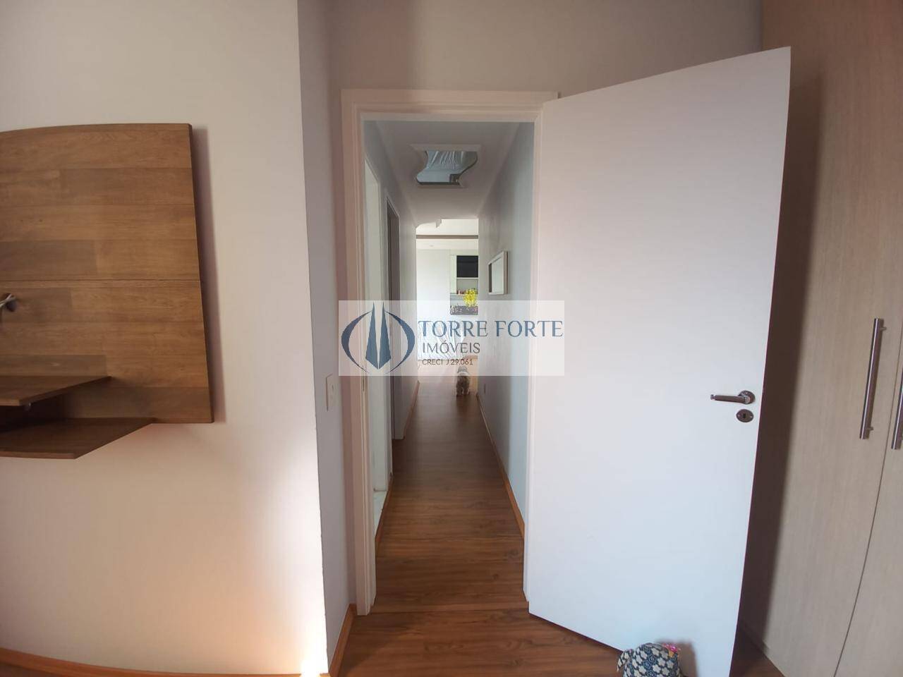 Apartamento à venda com 2 quartos, 60m² - Foto 4