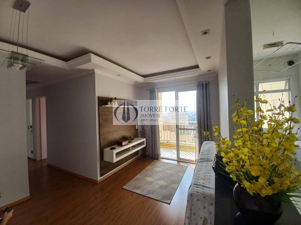 Apartamento à venda com 2 quartos, 60m² - Foto 1