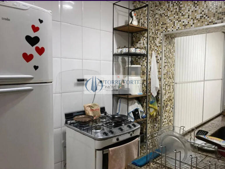 Casa à venda com 3 quartos, 120m² - Foto 2