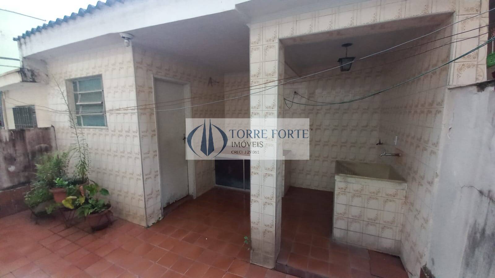 Sobrado à venda com 2 quartos, 145m² - Foto 13