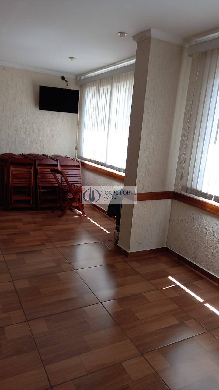 Apartamento à venda com 2 quartos, 60m² - Foto 27