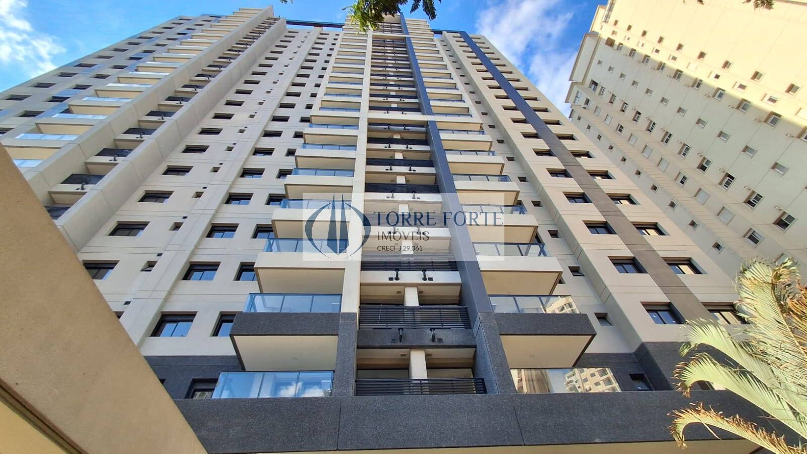 Apartamento à venda com 3 quartos, 115m² - Foto 2