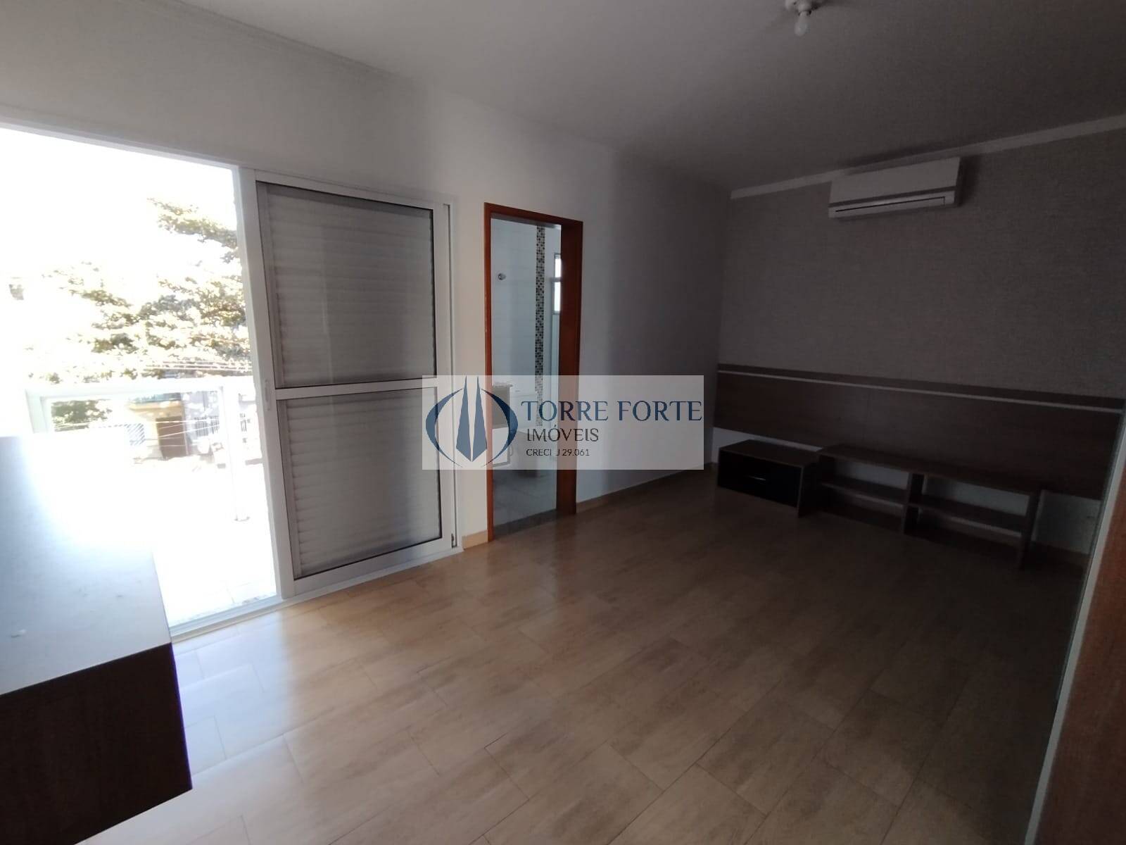 Casa à venda com 3 quartos, 200m² - Foto 4