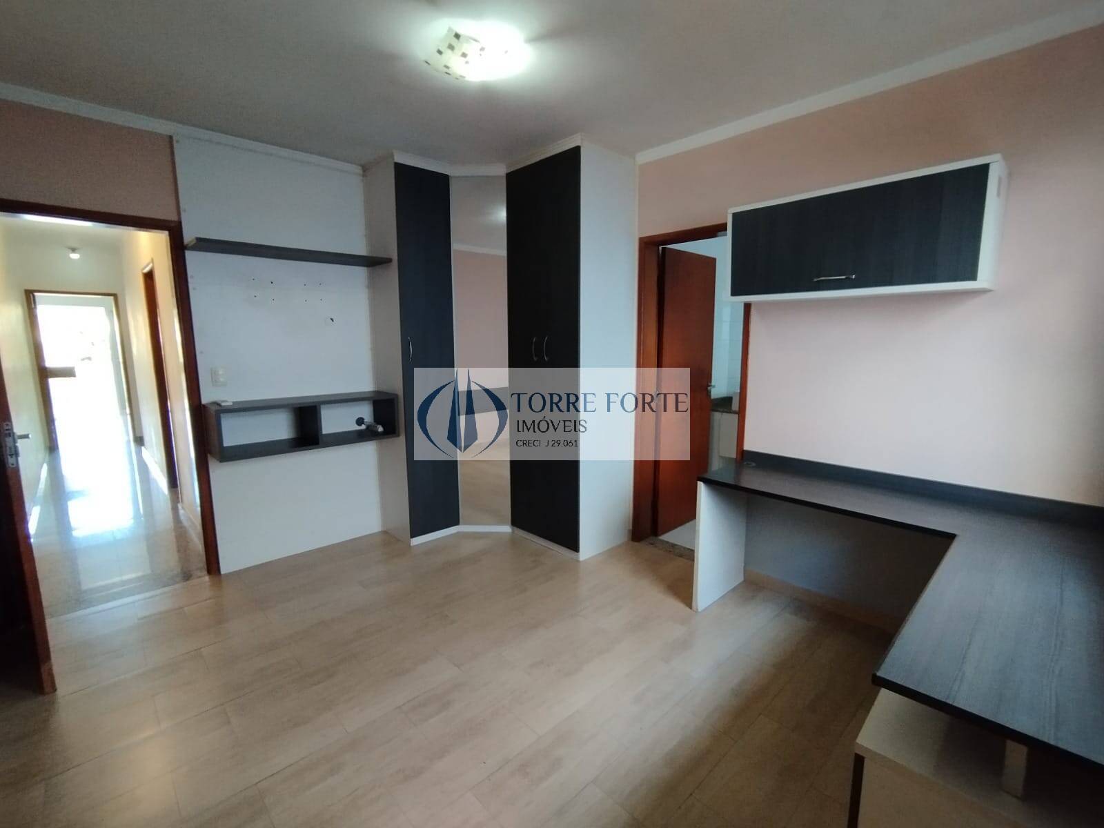 Casa à venda com 3 quartos, 200m² - Foto 17