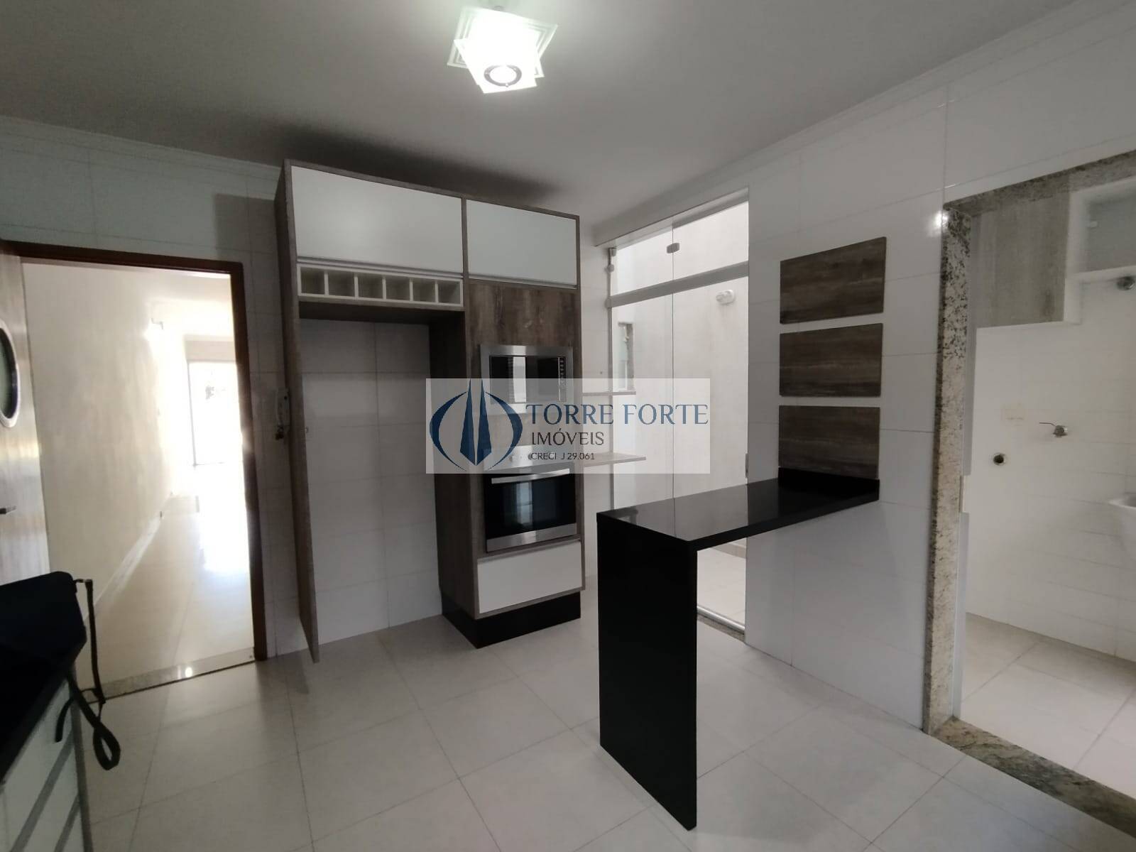 Casa à venda com 3 quartos, 200m² - Foto 18