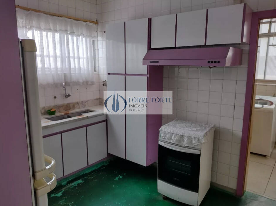 Apartamento à venda com 3 quartos, 202m² - Foto 4