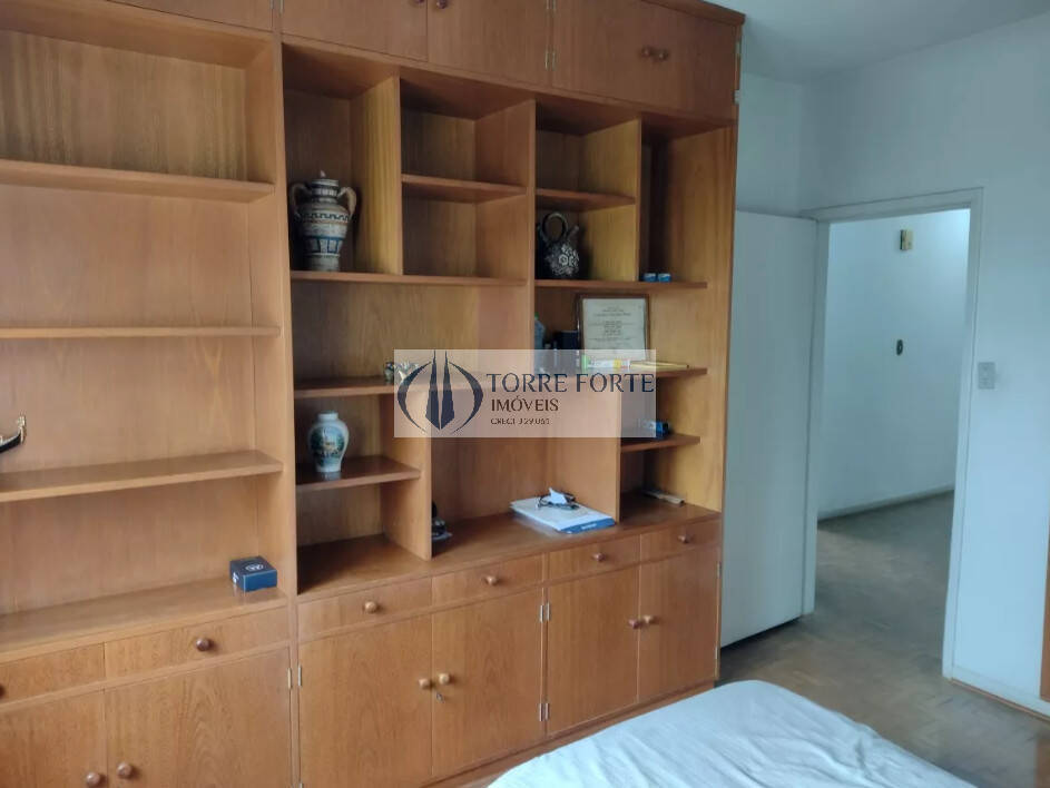 Apartamento à venda com 3 quartos, 202m² - Foto 13