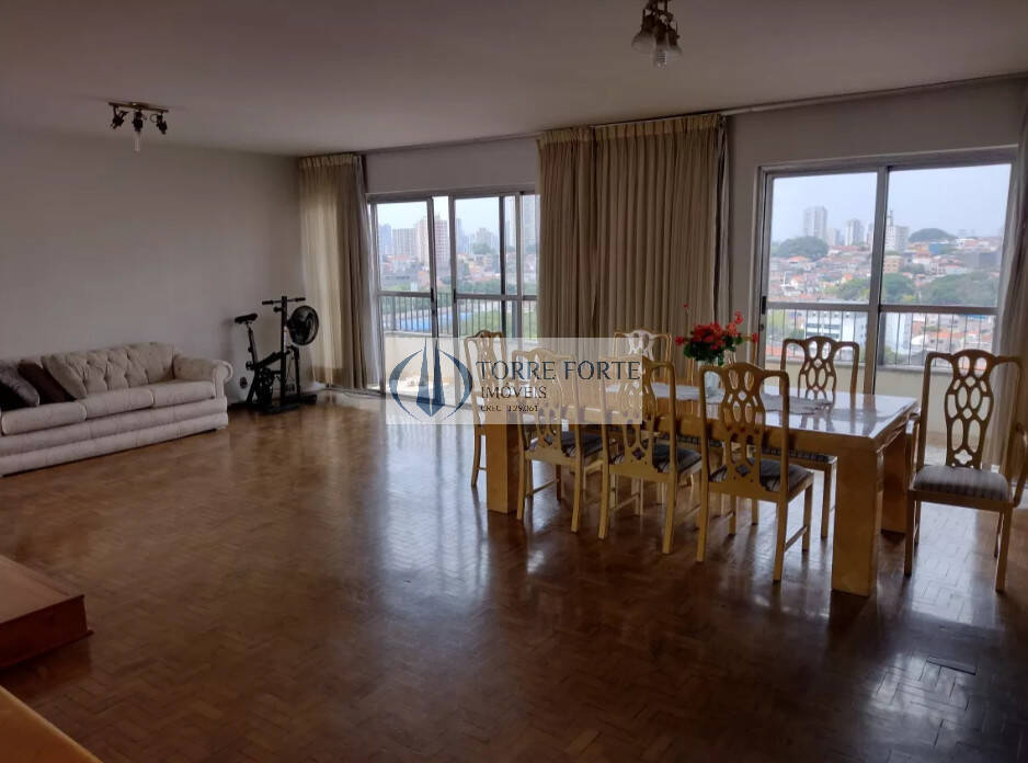 Apartamento à venda com 3 quartos, 202m² - Foto 3