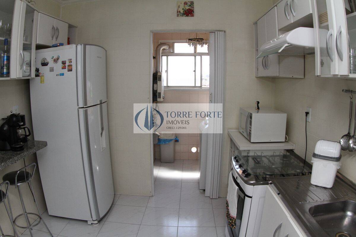 Apartamento à venda com 2 quartos, 70m² - Foto 5