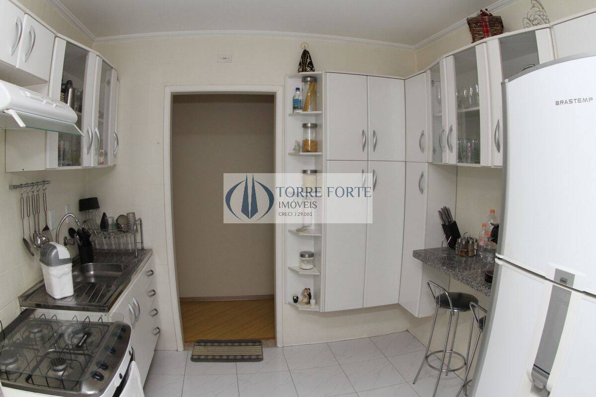 Apartamento à venda com 2 quartos, 70m² - Foto 6