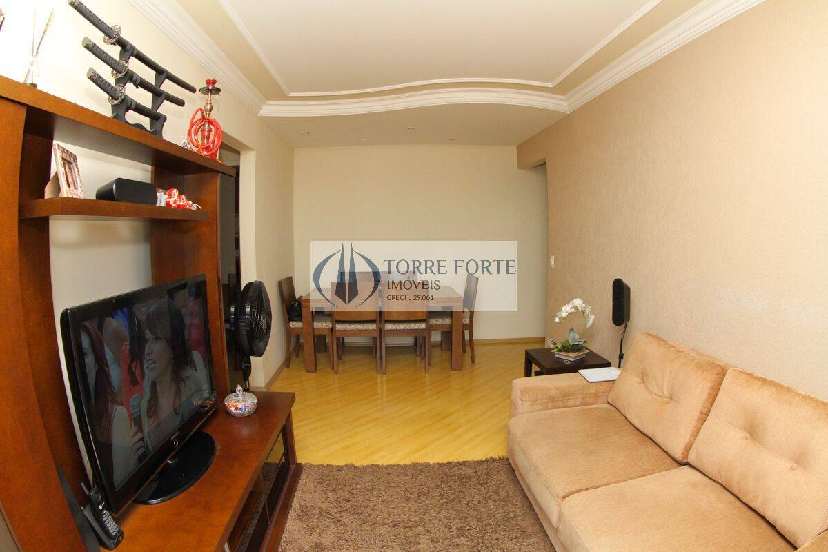 Apartamento à venda com 2 quartos, 70m² - Foto 4