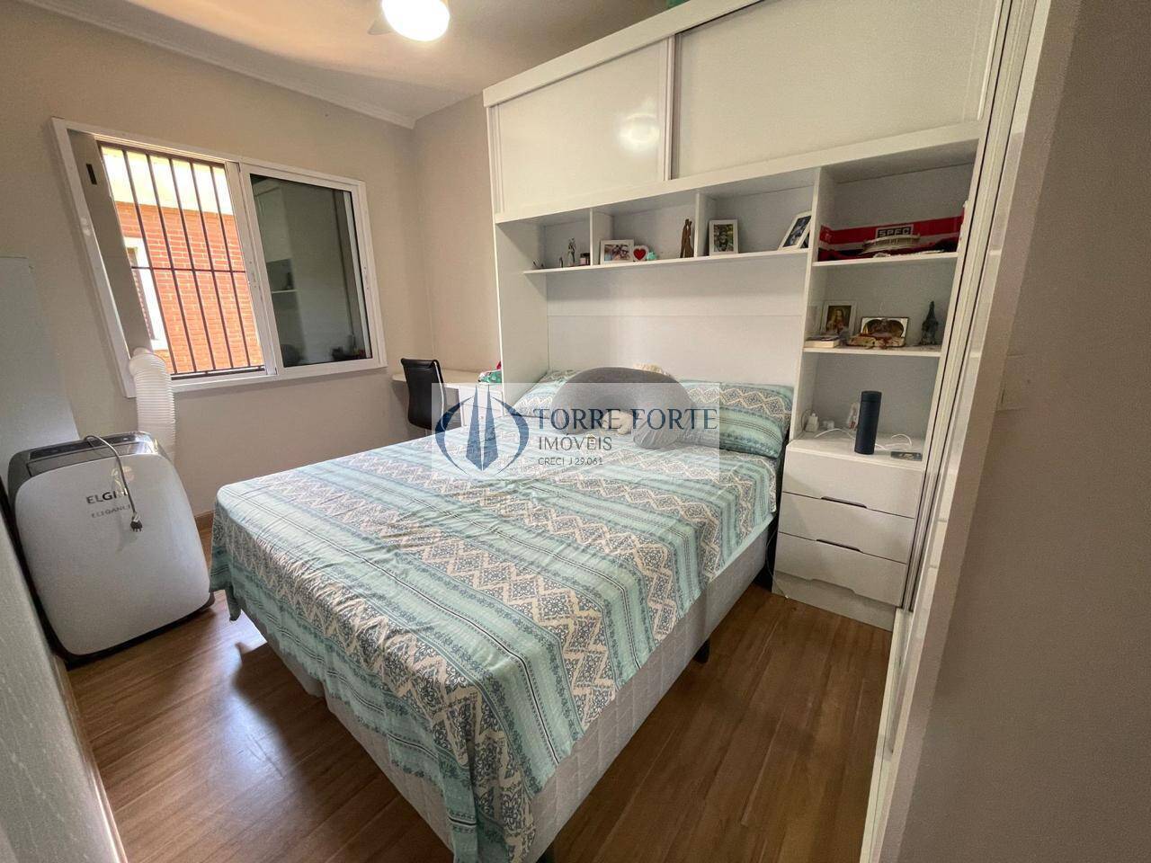 Casa à venda com 2 quartos, 77m² - Foto 5