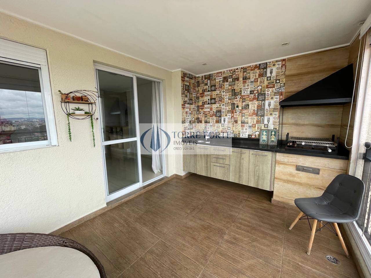 Apartamento à venda com 2 quartos, 67m² - Foto 4