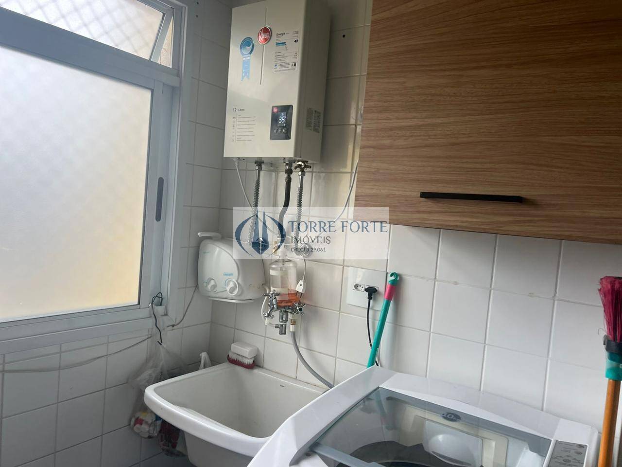 Apartamento à venda com 2 quartos, 60m² - Foto 3