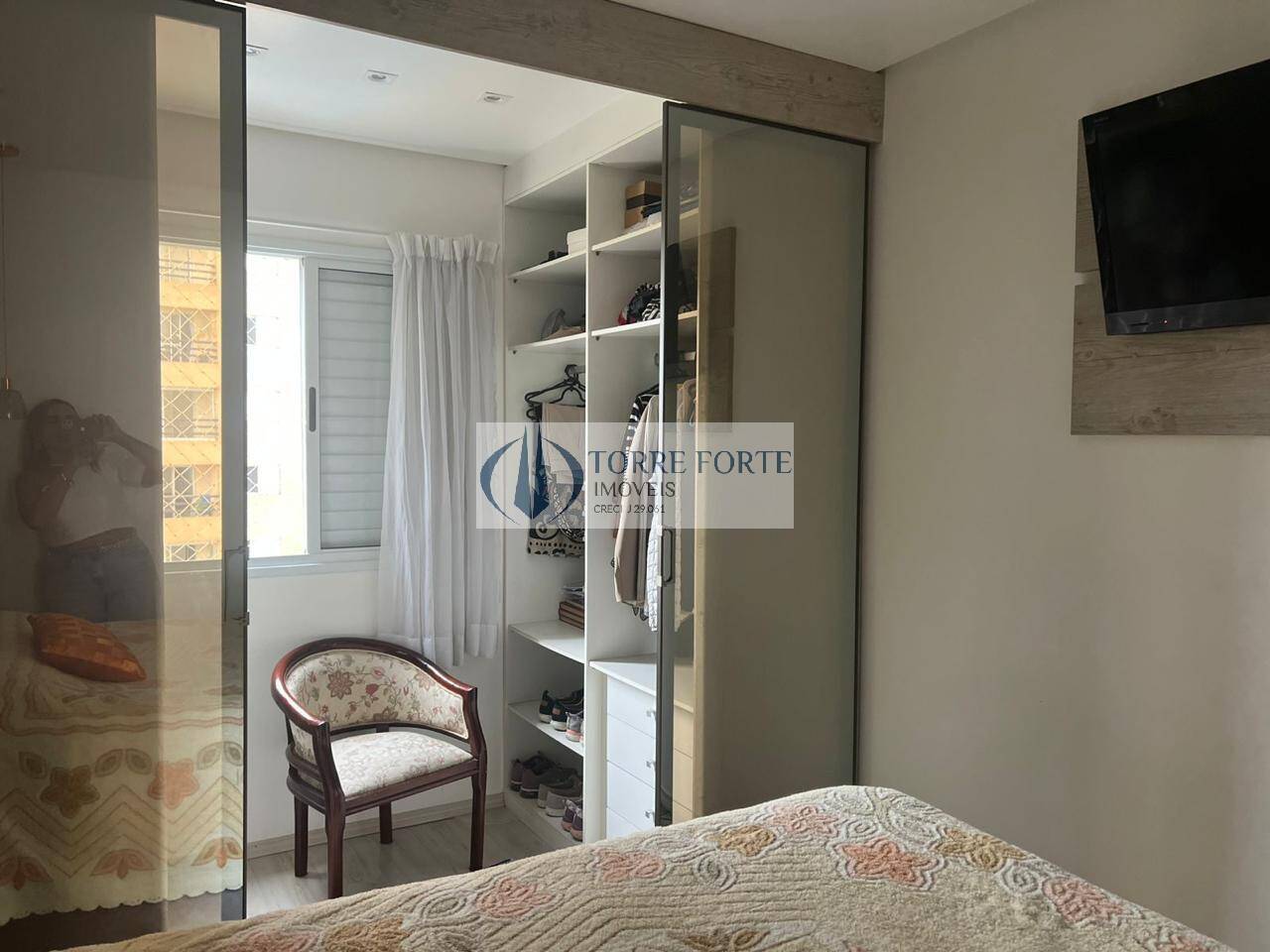 Apartamento à venda com 2 quartos, 60m² - Foto 11