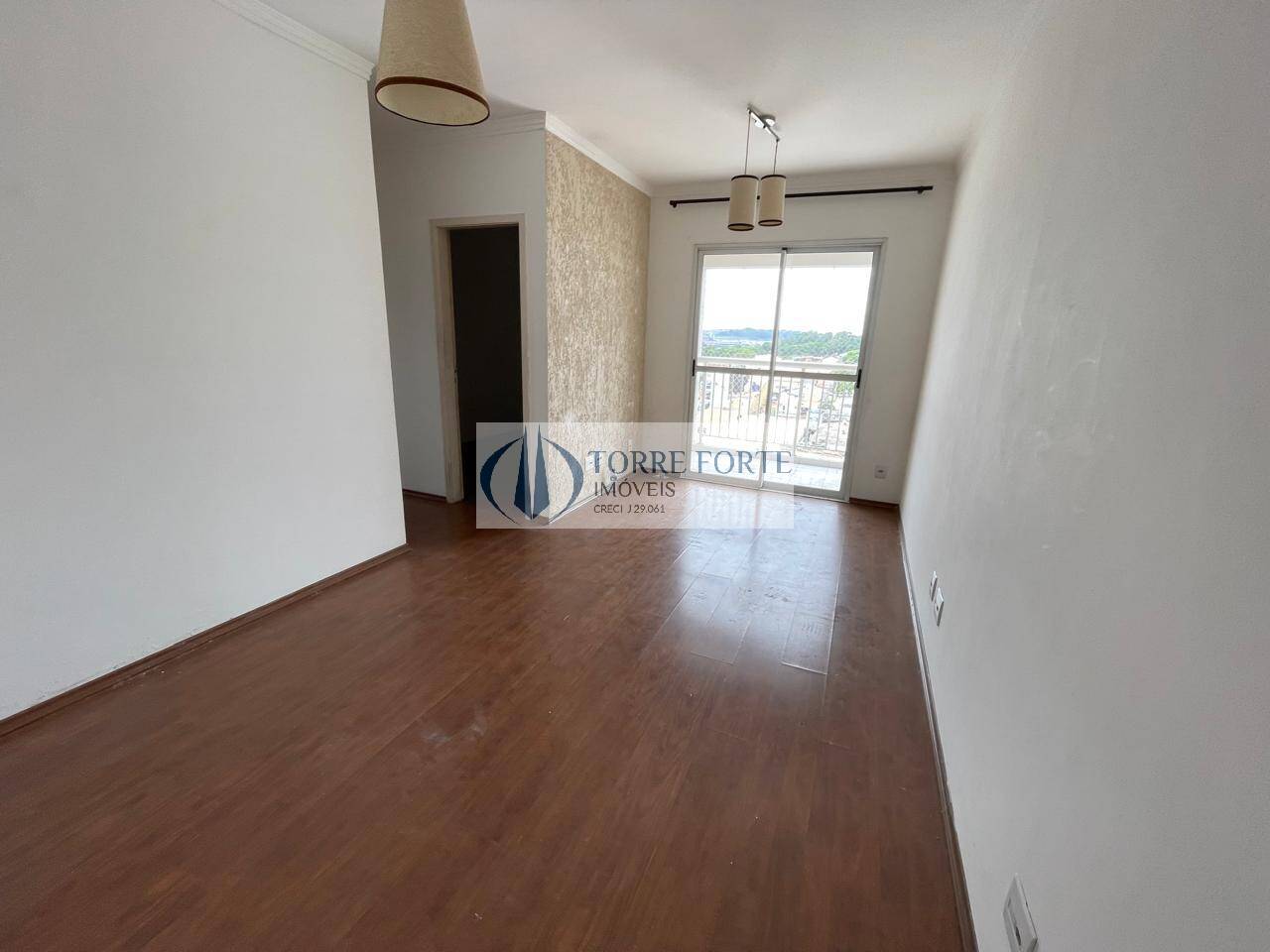 Apartamento à venda com 3 quartos, 67m² - Foto 2