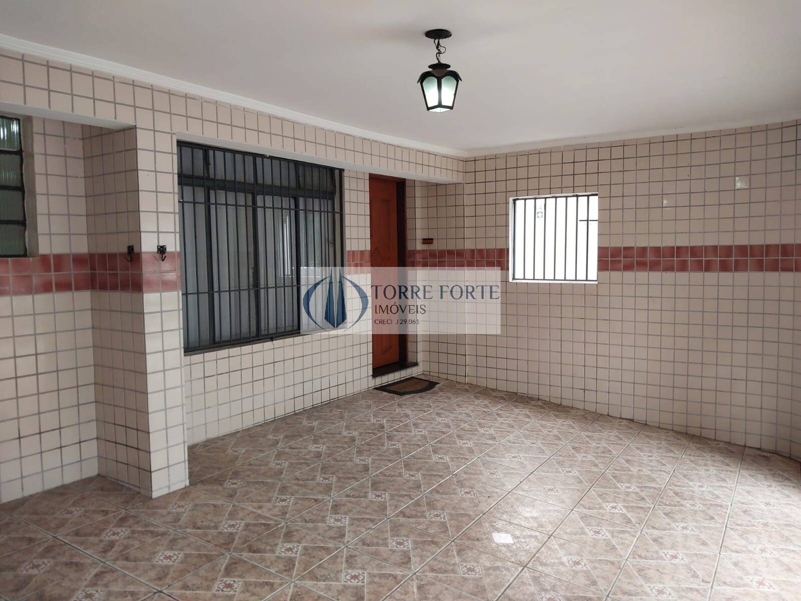 Sobrado à venda com 2 quartos, 212m² - Foto 2