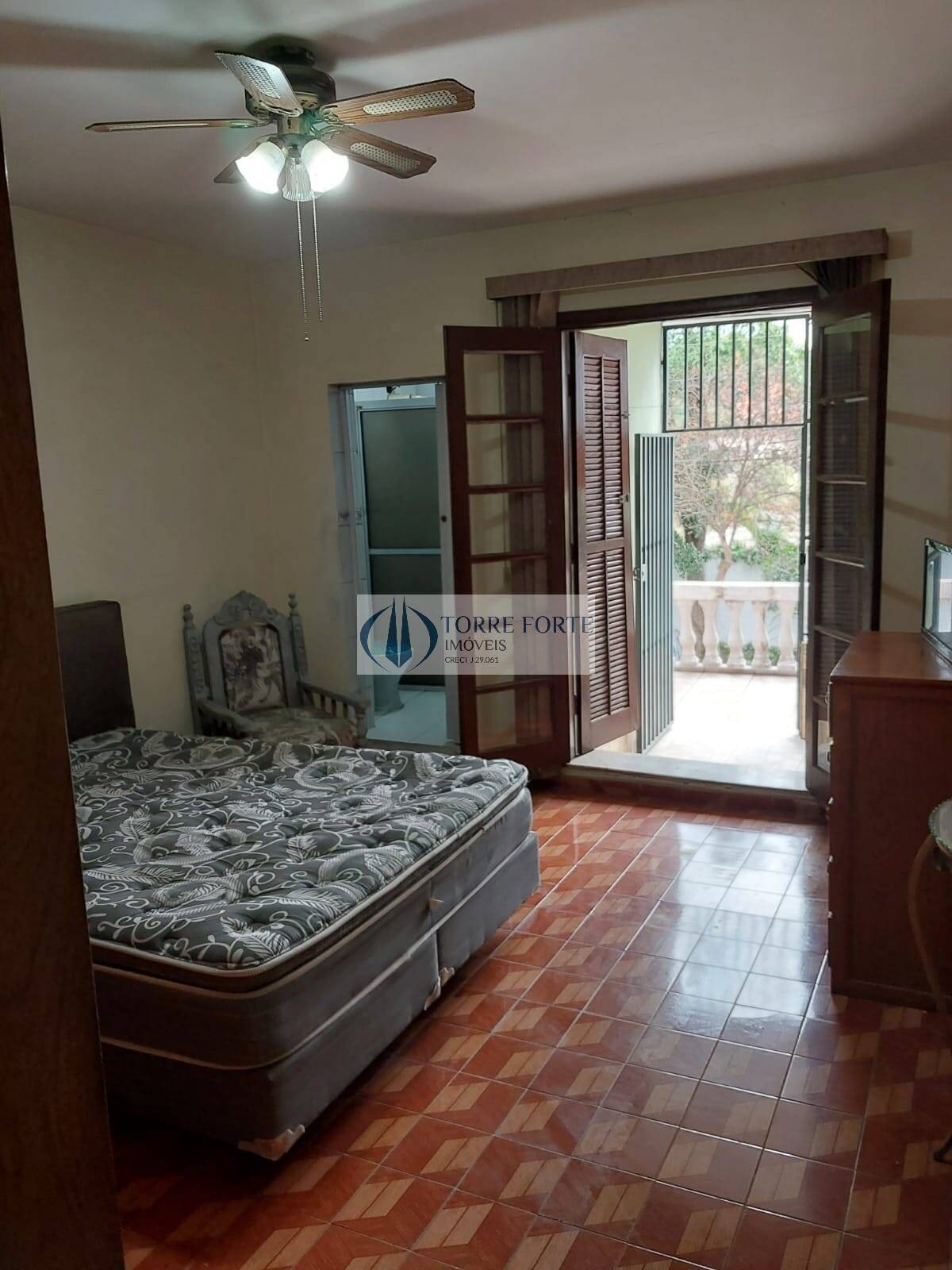 Sobrado à venda com 2 quartos, 212m² - Foto 11