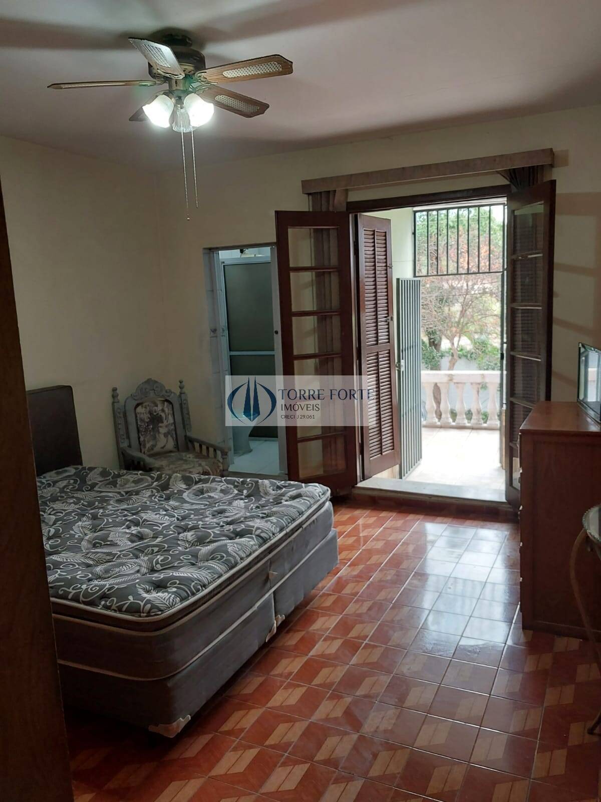 Sobrado à venda com 2 quartos, 212m² - Foto 14