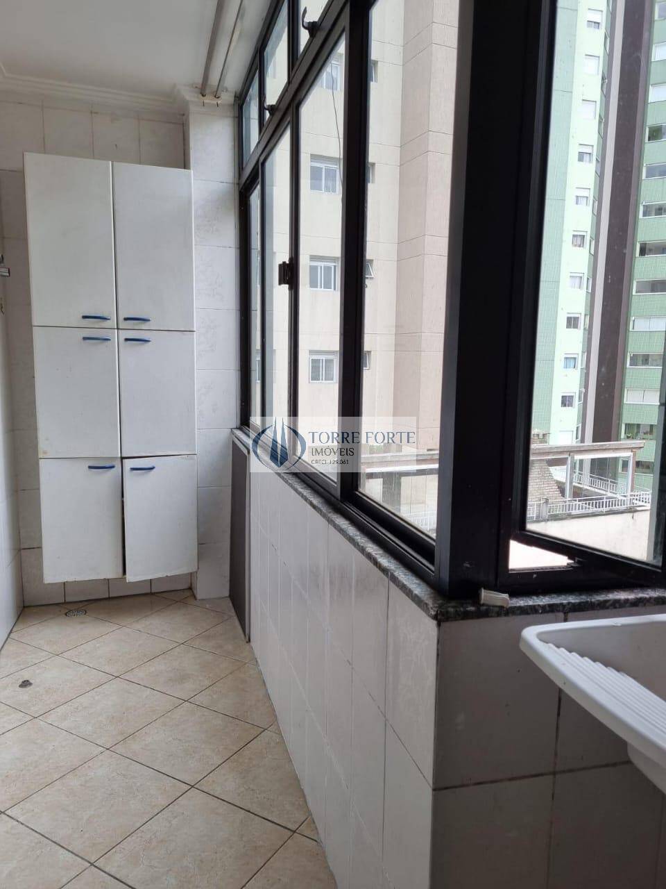 Apartamento à venda com 3 quartos, 102m² - Foto 8