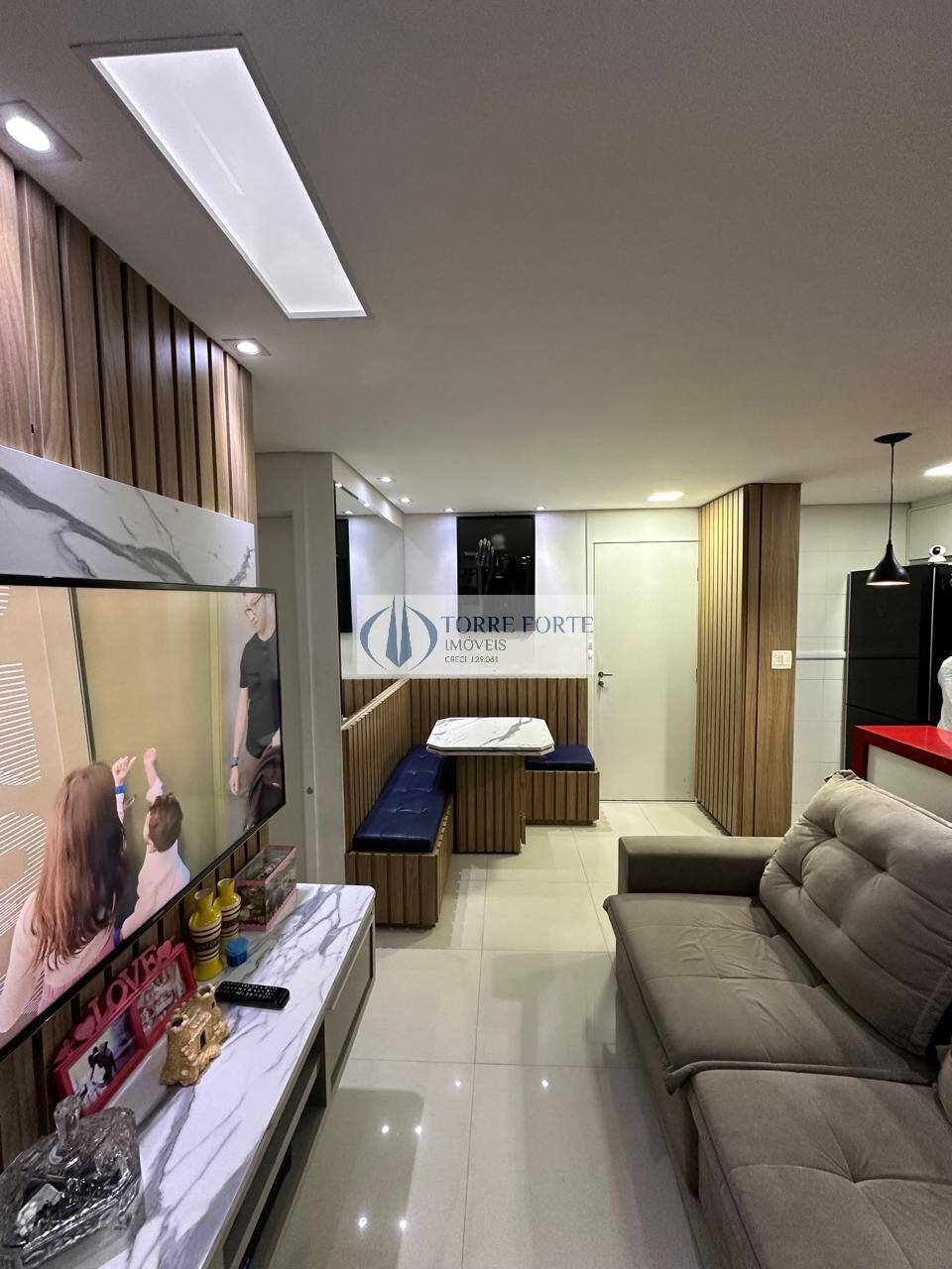 Apartamento à venda com 2 quartos, 50m² - Foto 3