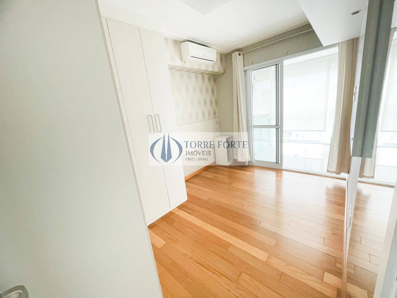 Apartamento à venda com 1 quarto, 53m² - Foto 13