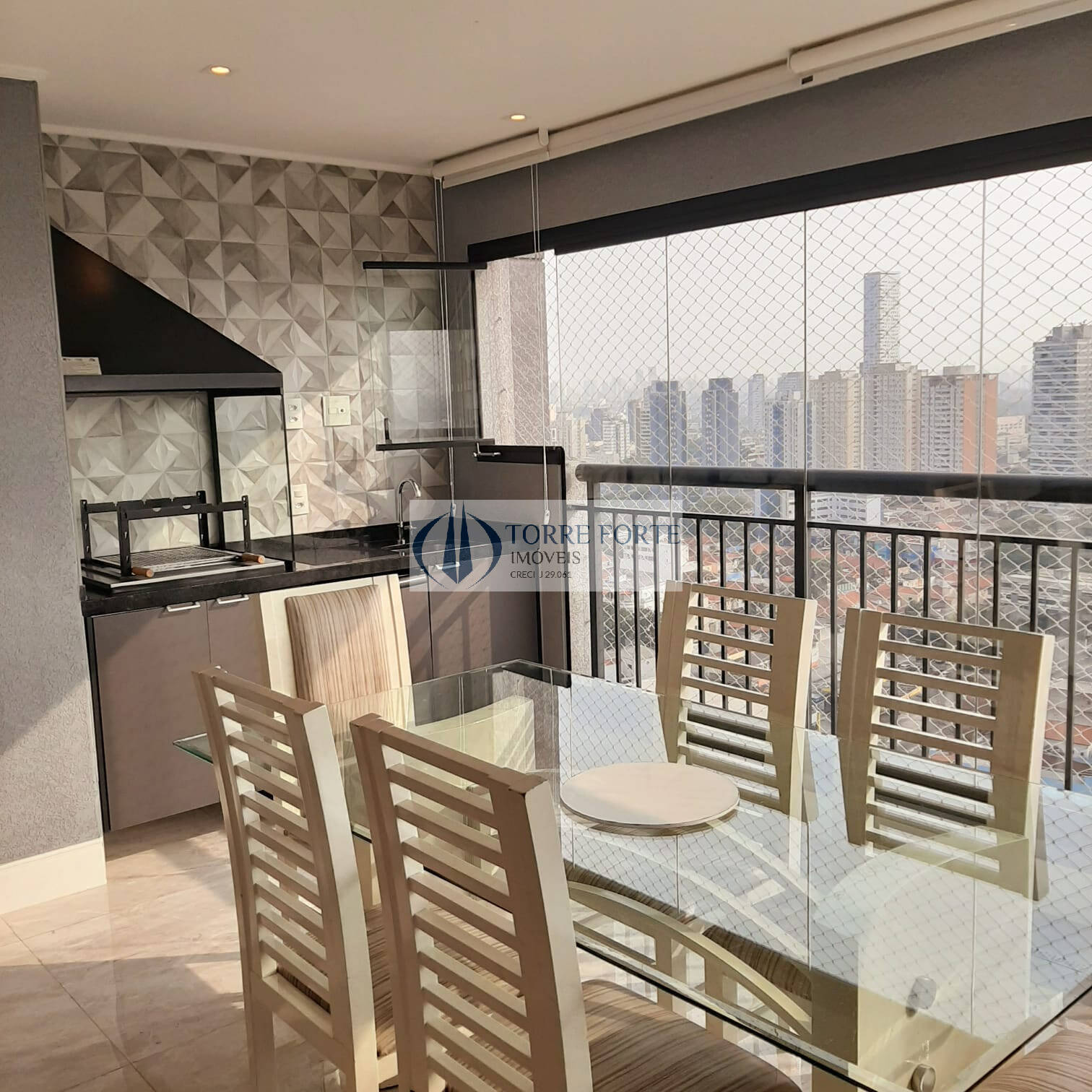 Apartamento à venda com 2 quartos, 85m² - Foto 2