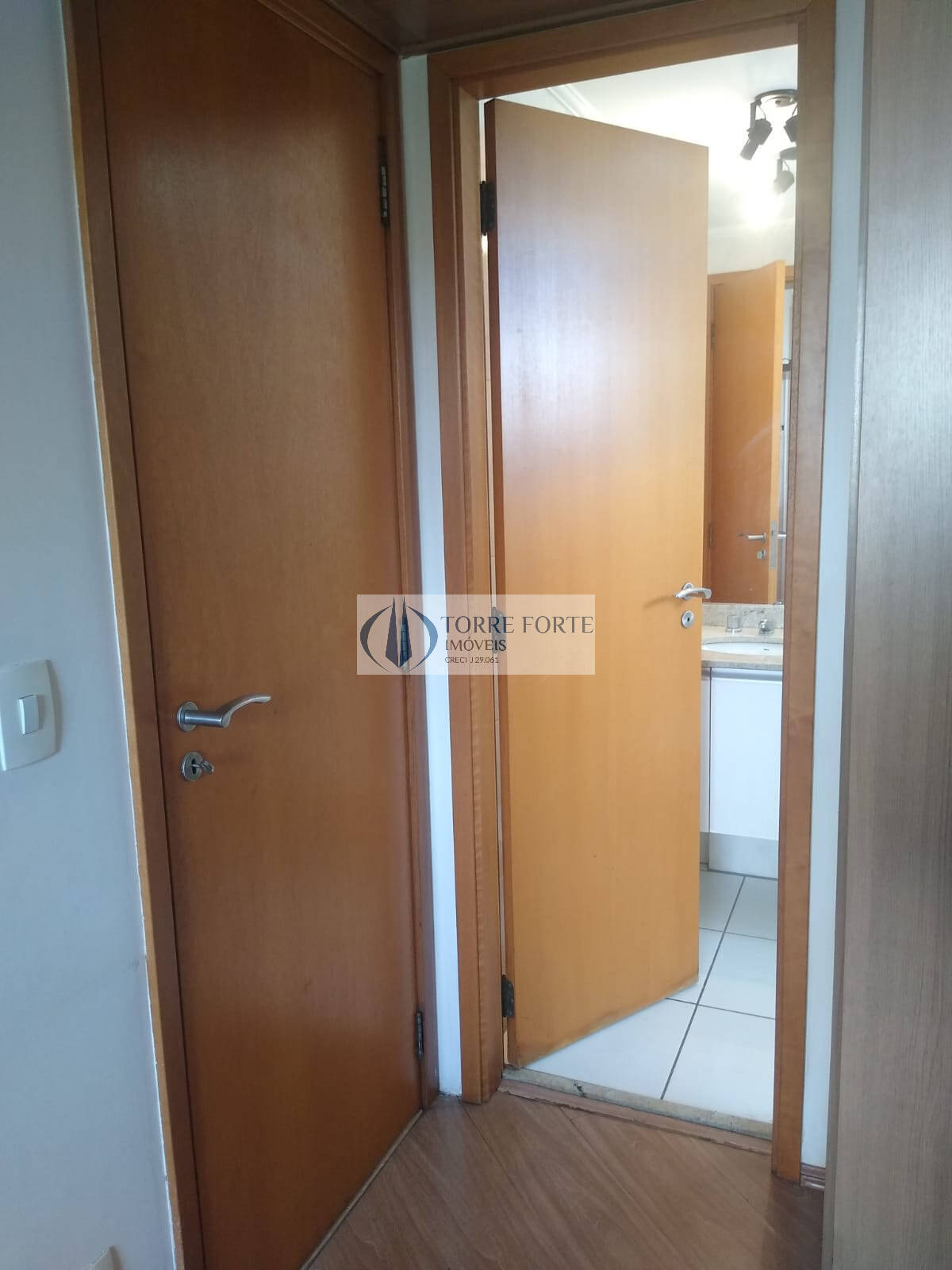 Apartamento à venda com 2 quartos, 63m² - Foto 13