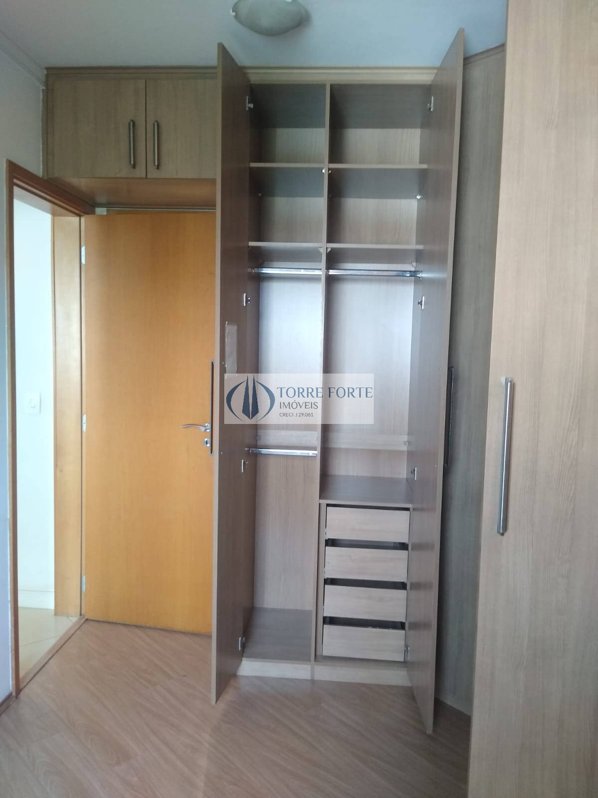 Apartamento à venda com 2 quartos, 63m² - Foto 22