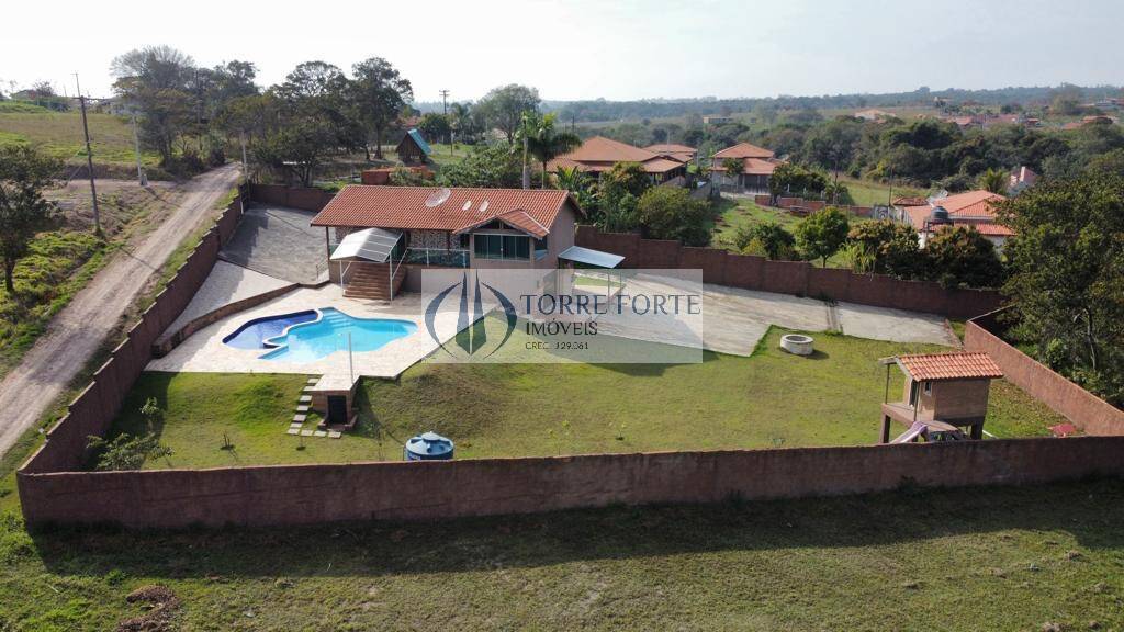 Fazenda à venda com 3 quartos, 1680m² - Foto 3