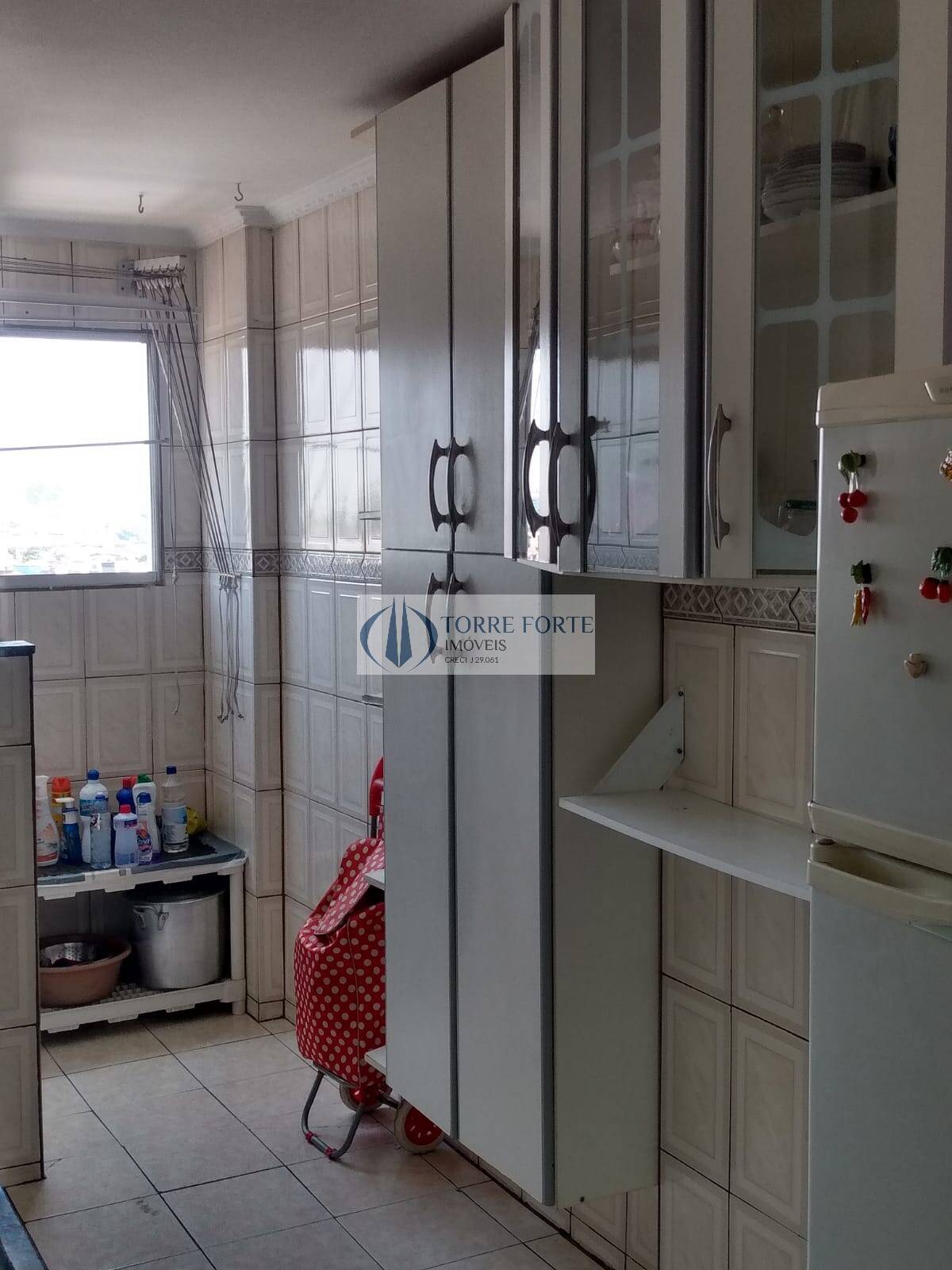 Apartamento à venda com 2 quartos, 50m² - Foto 2