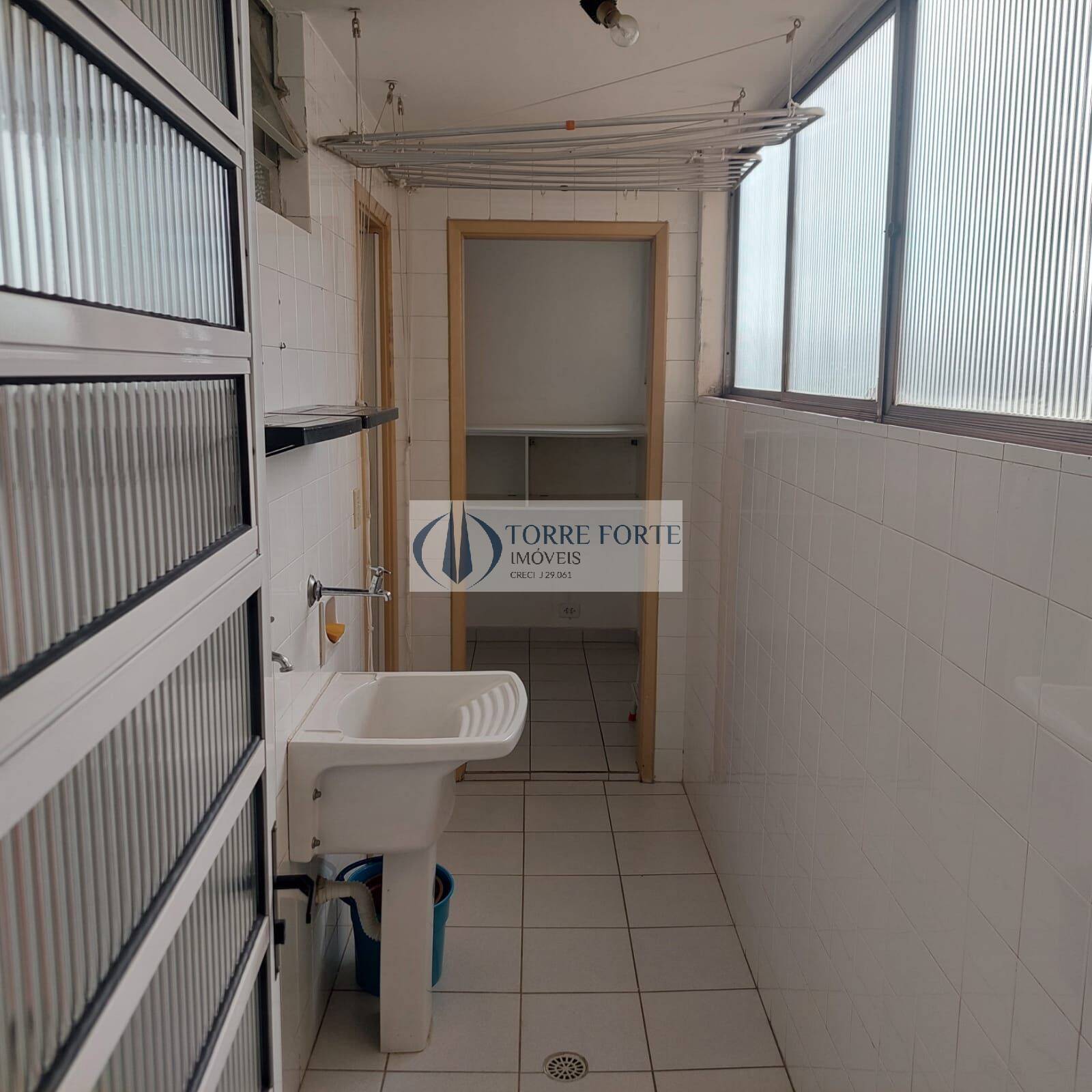 Apartamento à venda com 3 quartos, 71m² - Foto 19