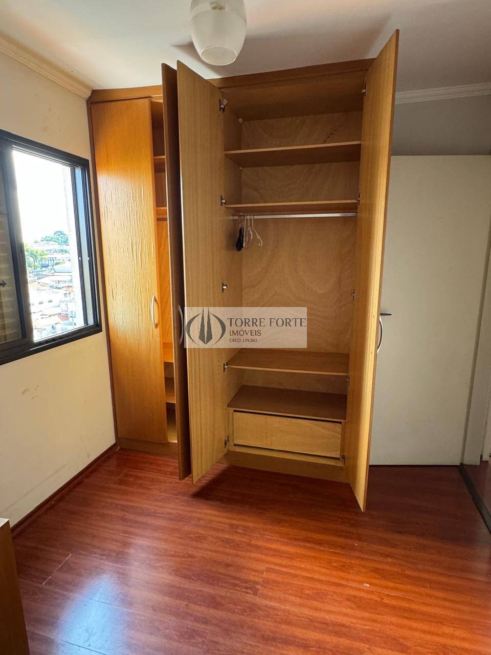 Apartamento à venda com 2 quartos, 64m² - Foto 12