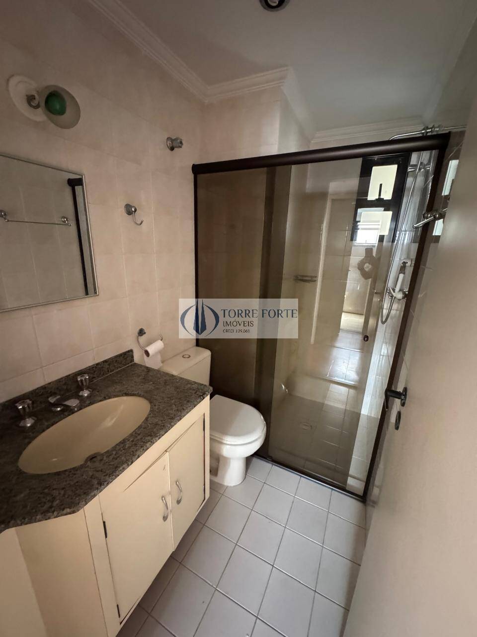 Apartamento à venda com 2 quartos, 64m² - Foto 17