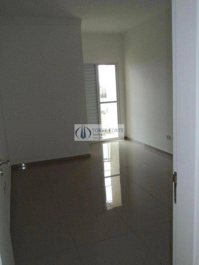 Casa à venda com 3 quartos, 210m² - Foto 11