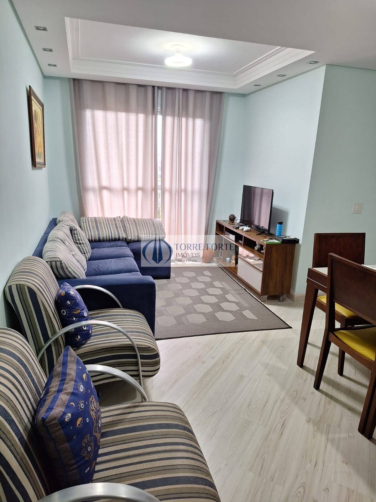 Apartamento à venda com 3 quartos, 67m² - Foto 1