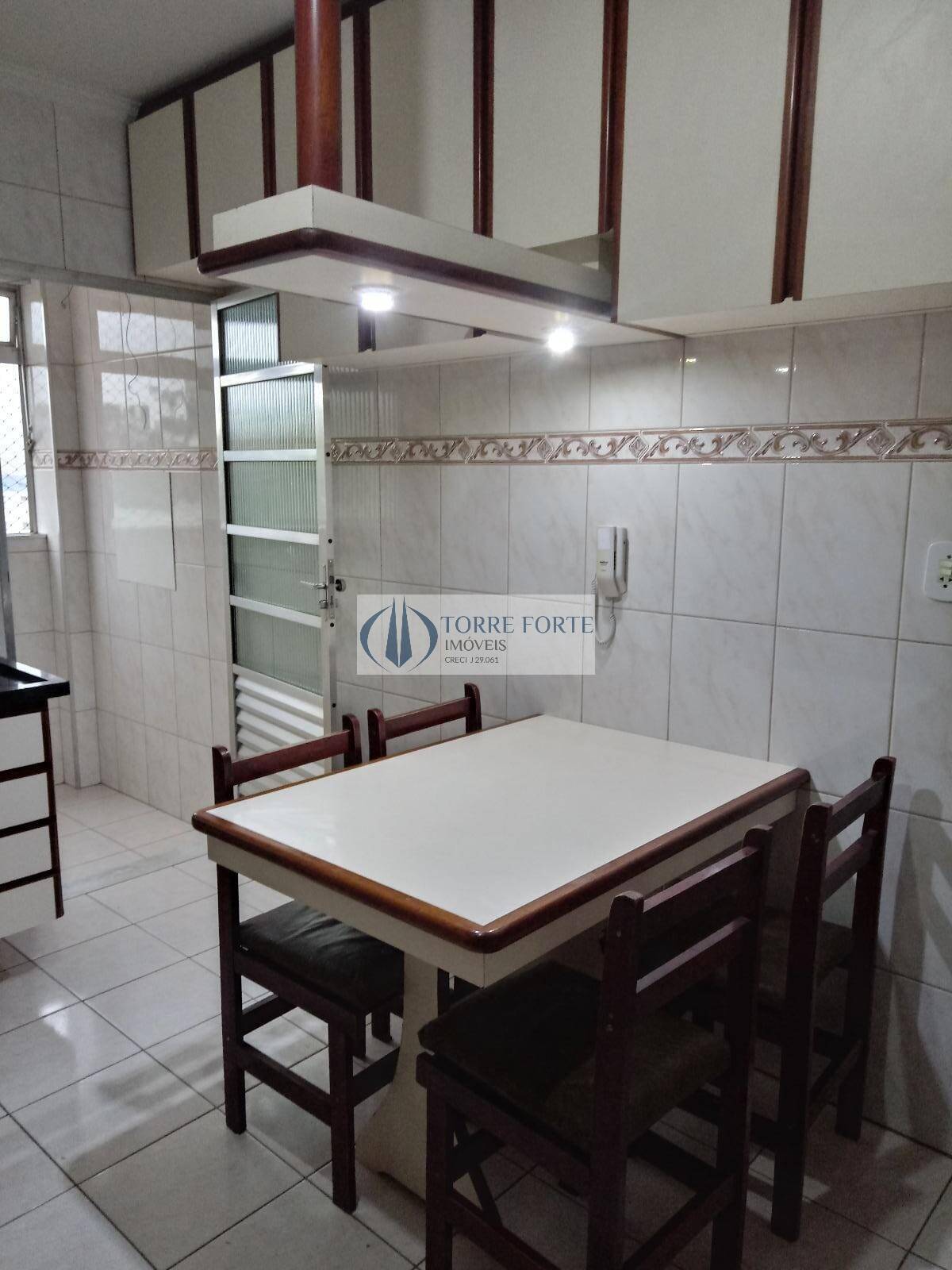 Apartamento à venda com 2 quartos, 66m² - Foto 10