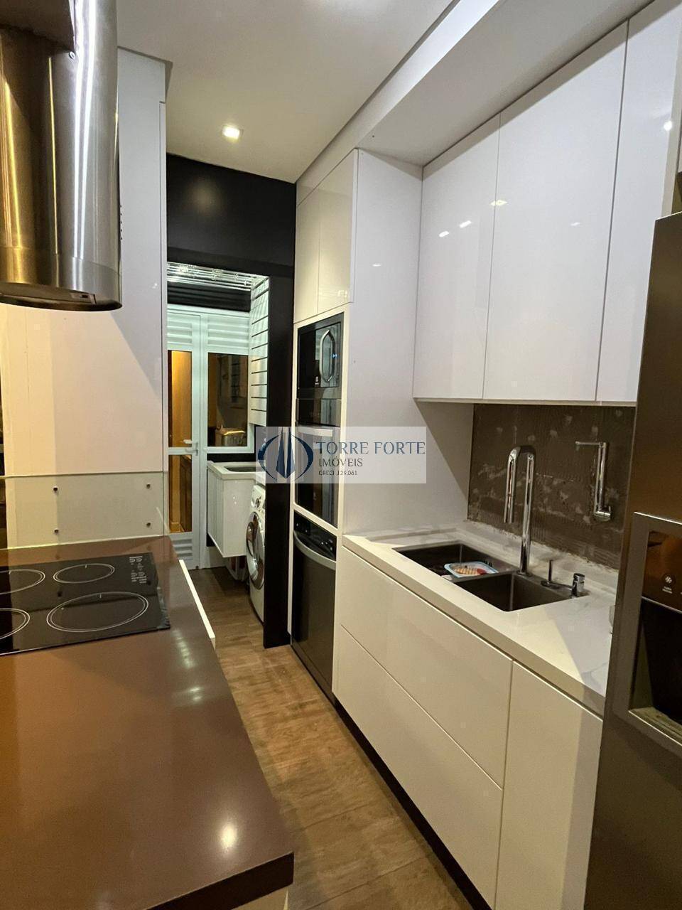 Apartamento à venda com 3 quartos, 93m² - Foto 12