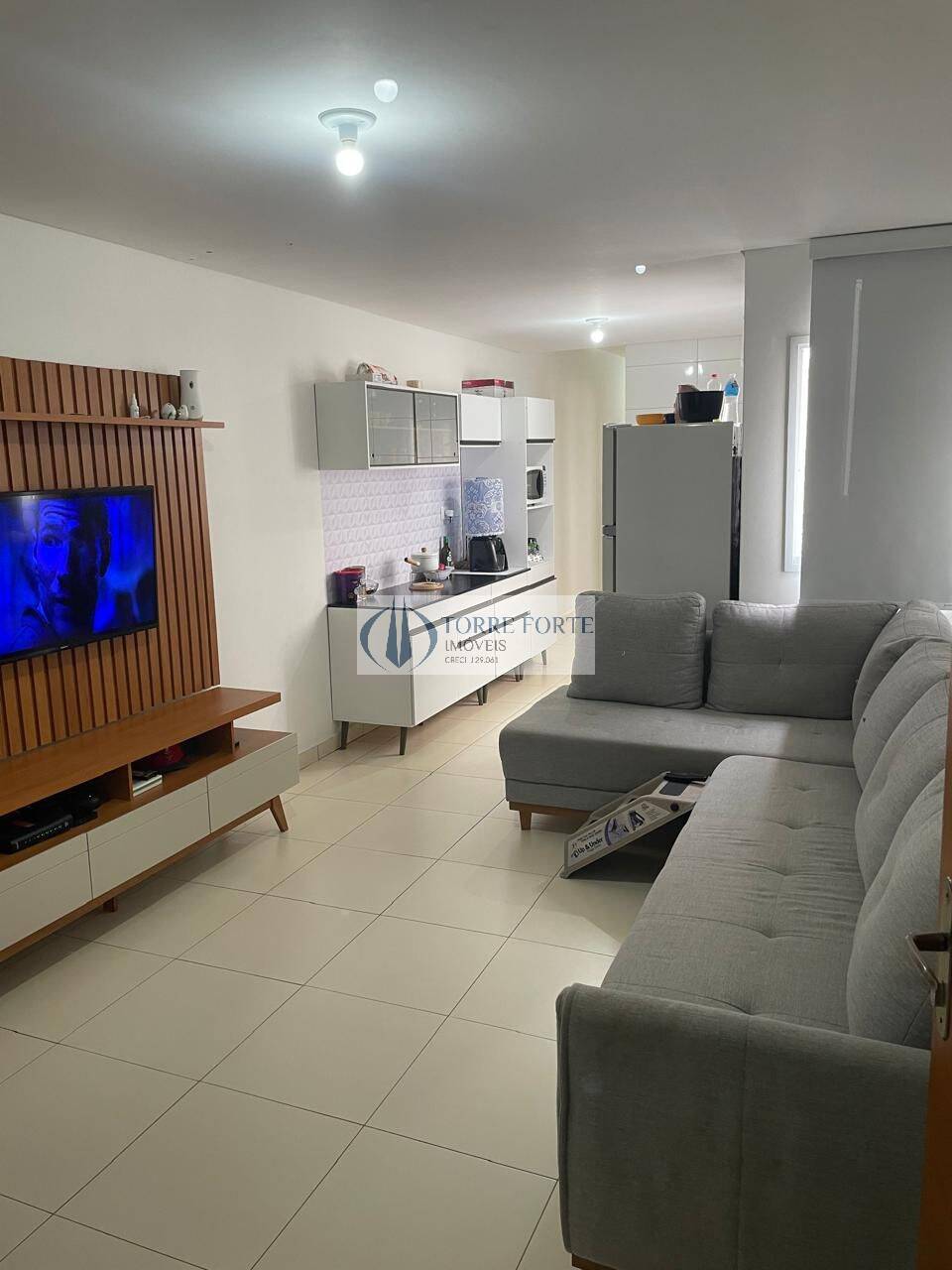 Apartamento à venda com 2 quartos, 96m² - Foto 1