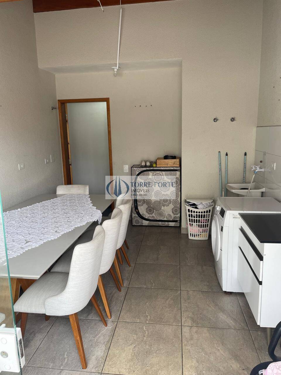 Apartamento à venda com 2 quartos, 96m² - Foto 2