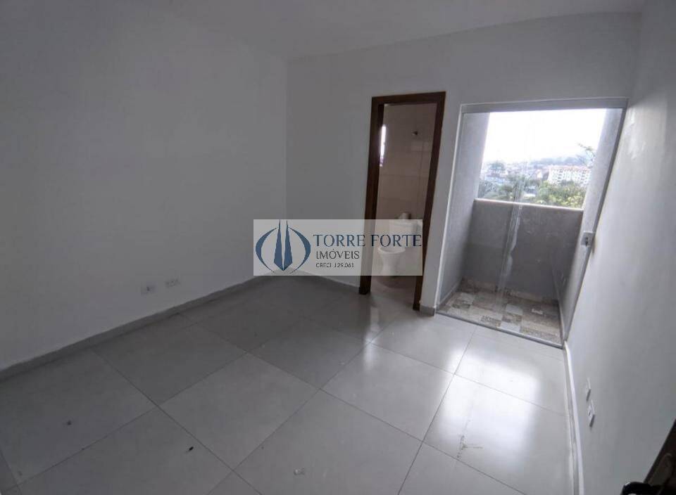 Casa à venda com 2 quartos, 70m² - Foto 11