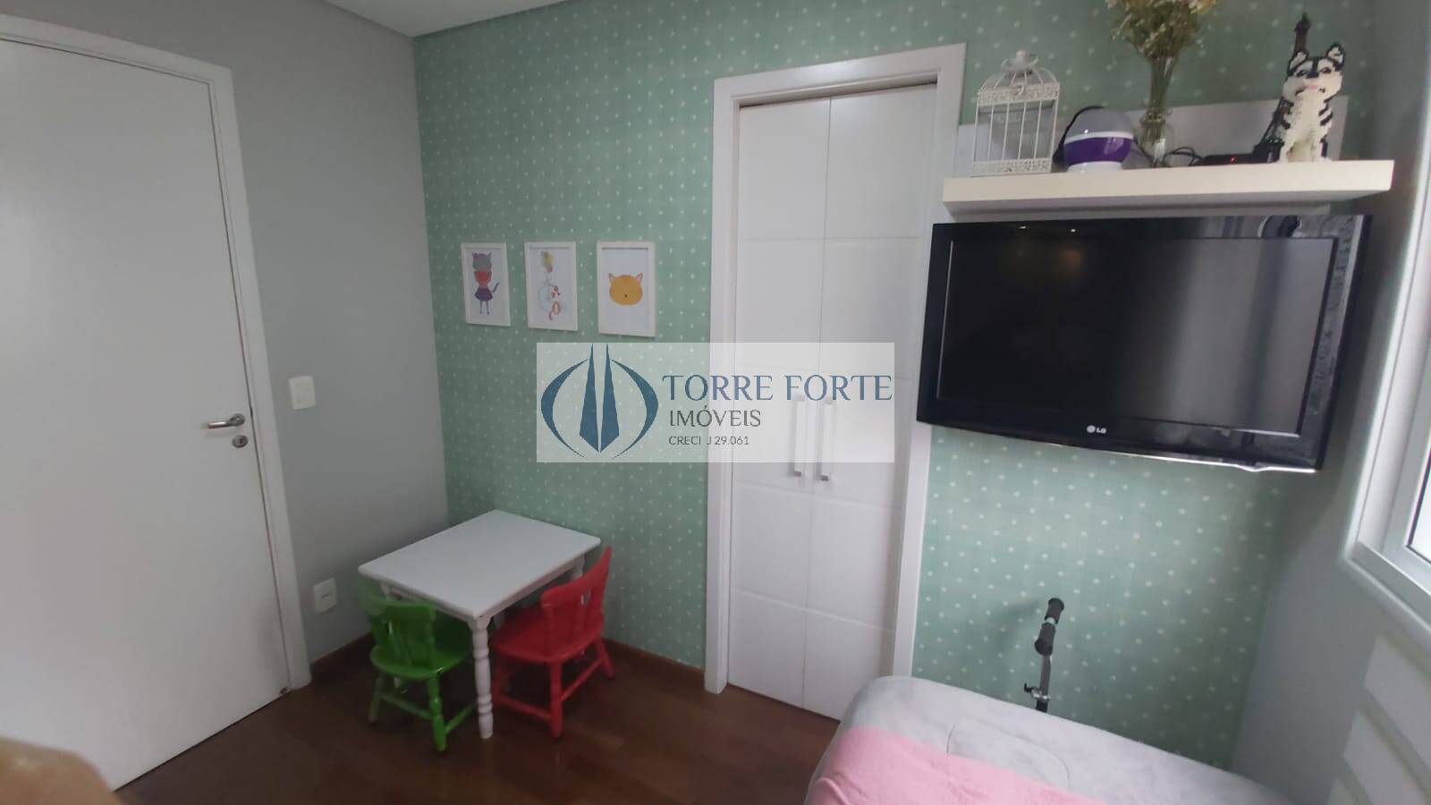 Apartamento à venda com 3 quartos, 107m² - Foto 10