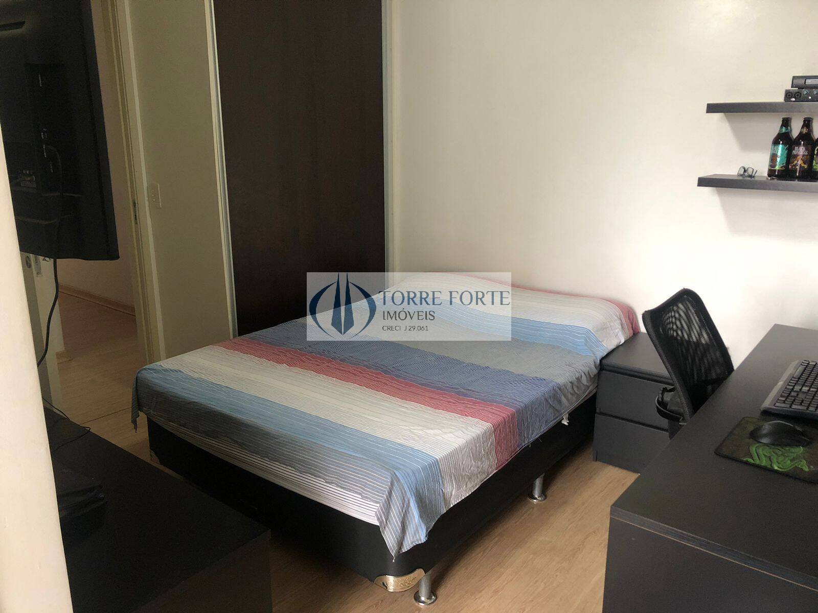 Apartamento à venda com 2 quartos, 64m² - Foto 25